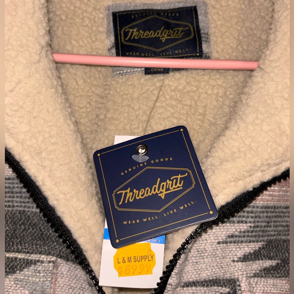 Threadgrit Vintage Style Aztec Pattern Jacket - Picture 2 of 3